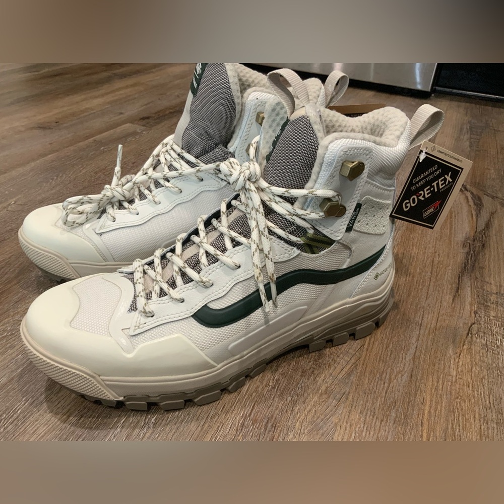 New Vans Ultrarange Exo Hi GORE-TEX MTE-3 Khaki Gum DEFCON White Men Sz 8 - Picture 2 of 8